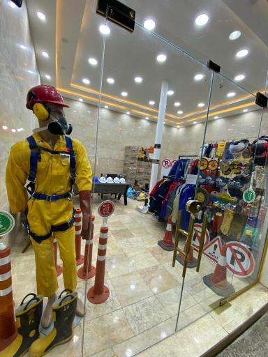 عکس فروشگاه ایمن ابزار مرعشی