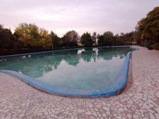 عکس استخر و آب نما بش قارداش