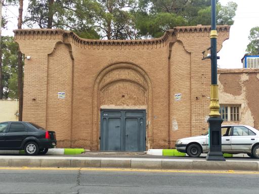 عکس عمارت باقری