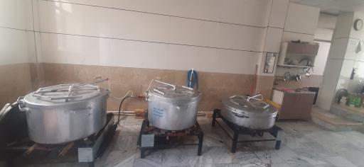 عکس آشپزخانه و غذای آماده آرموت