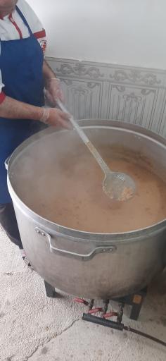 عکس آشپزخانه و غذای آماده آرموت