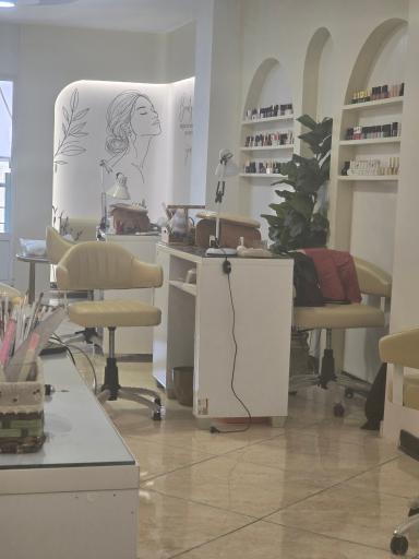 عکس مرکز تخصصی مژه و ناخن سایه بیوتی