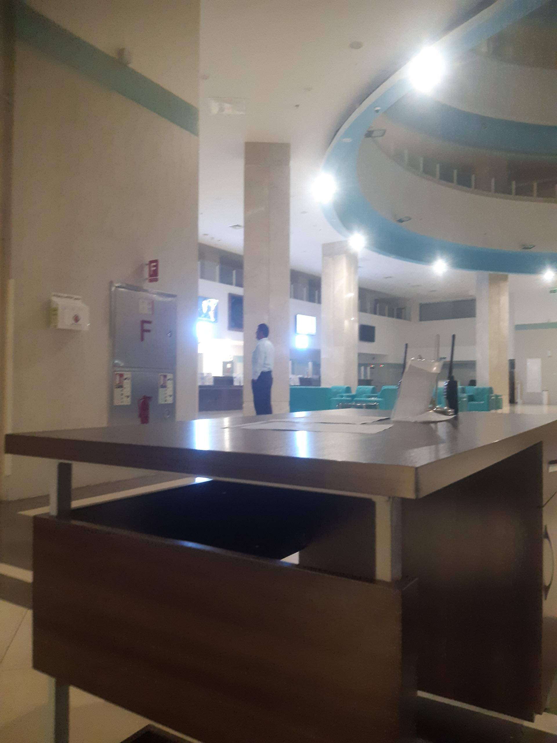 عکس آزمایشگاه بیمارستان ناظران