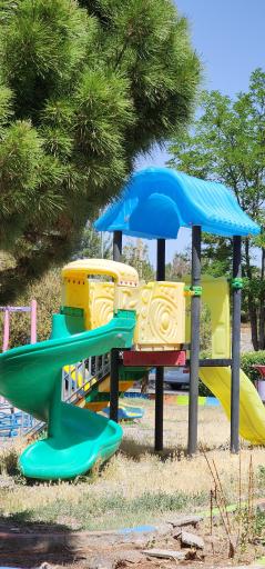 عکس زمین بازی کودکان