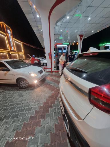 عکس پمپ بنزین منصوری فر