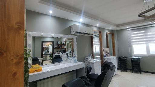 عکس سالن زیبایی الهام حسینی