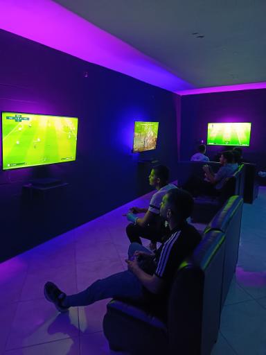 عکس گیم سنتر آراد