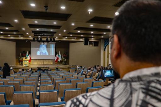 عکس مرکز فرهنگی و همایش های رسالت