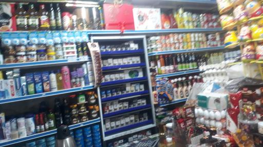 عکس سوپر مارکت شبستری