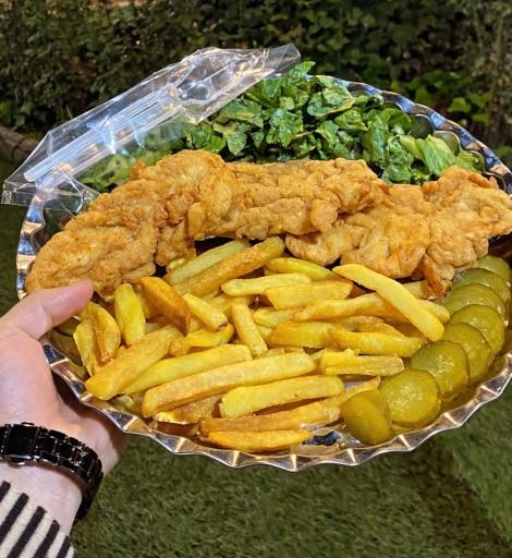 عکس باغ رستوران یادگار