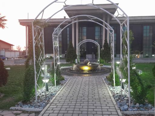 عکس گروه صنعتی ایران زمین