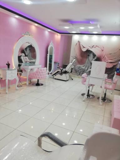 عکس سالن صورتی 