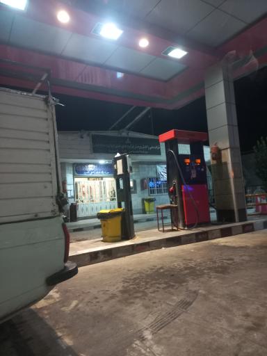 عکس پمپ بنزین و گازوئیل 184 کمرد