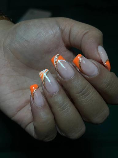 عکس سالن زیبایی بلانژ