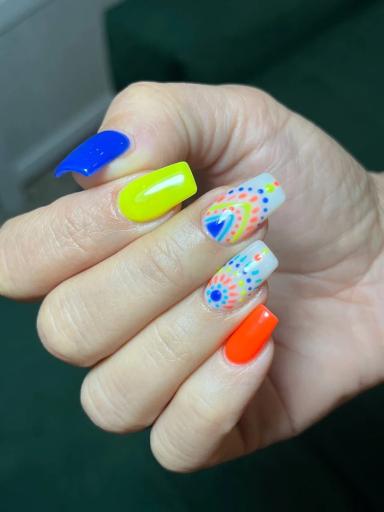 عکس سالن زیبایی بلانژ