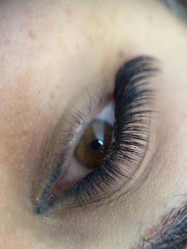 عکس سالن زیبایی بلانژ