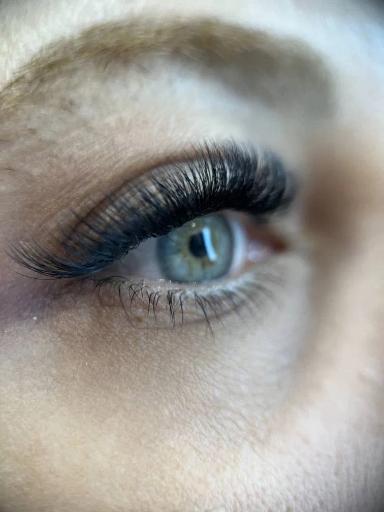 عکس سالن زیبایی بلانژ