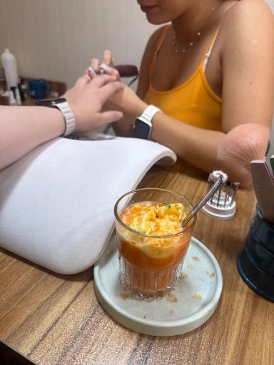 عکس سالن زیبایی بلانژ