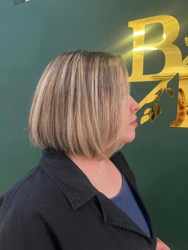 عکس سالن زیبایی بلانژ