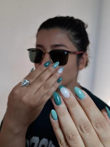 عکس سالن زیبایی بلانژ