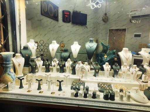 عکس گالری طلا و جواهرات کاوه