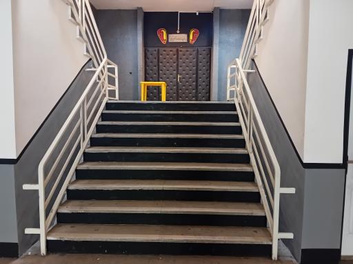 عکس کتابخانه عمومی حافظیه