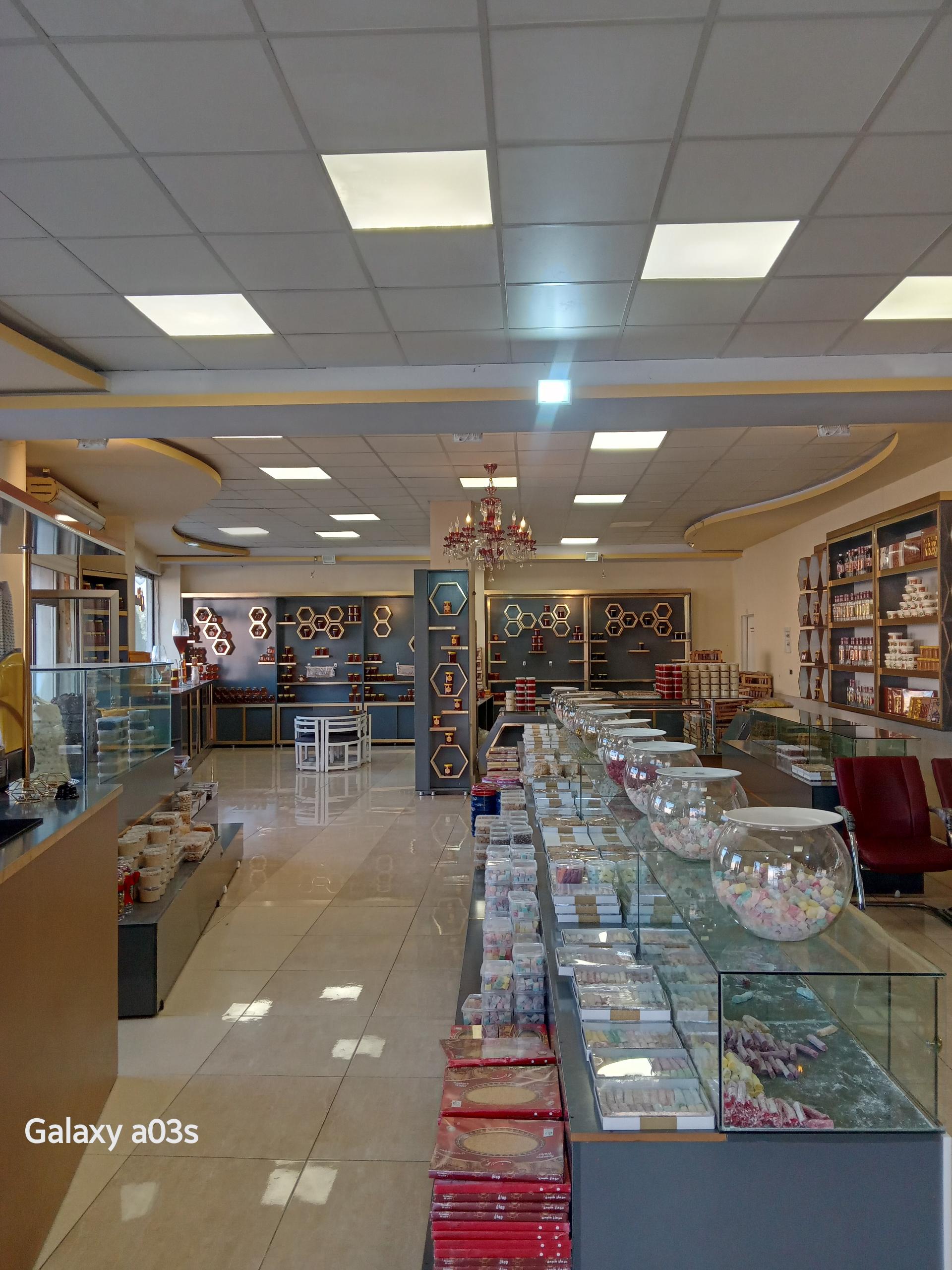 عکس فروشگاه شهر سوغات