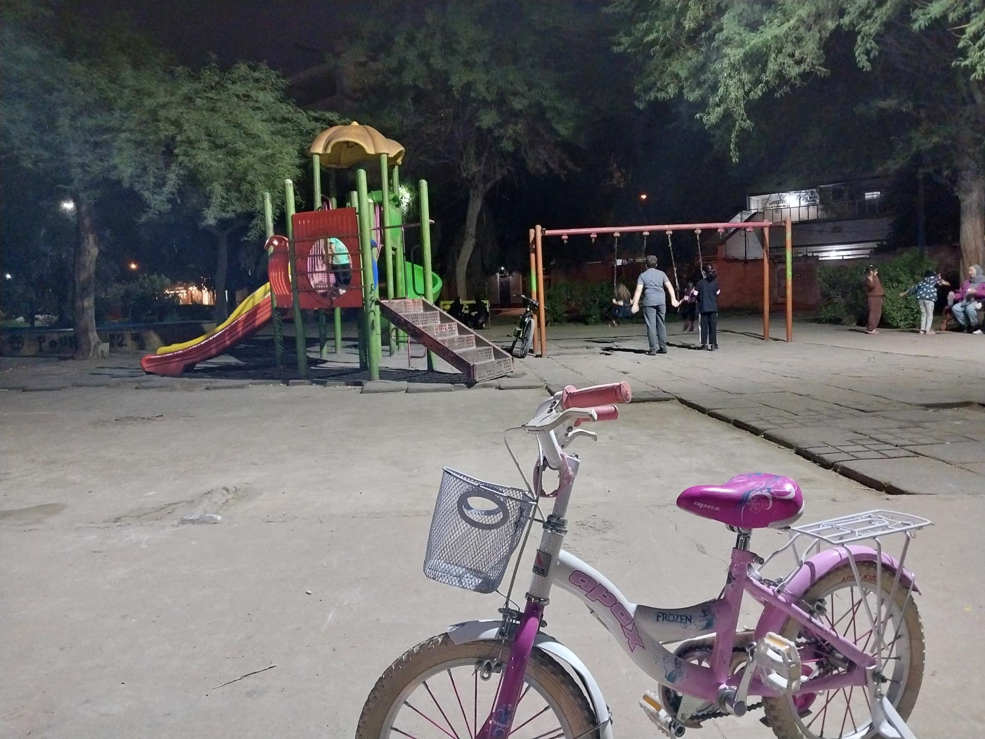 عکس پارک محله ای بنفشه