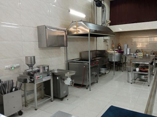 عکس تهیه غذای گل زعفرون