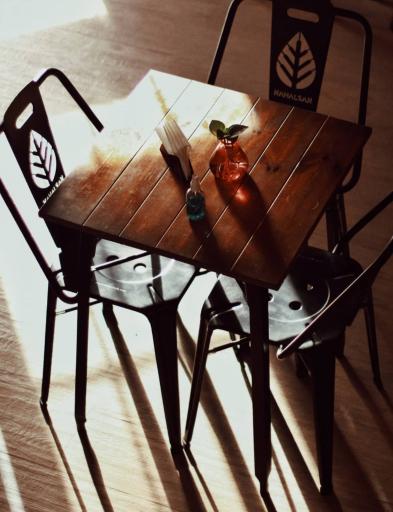 عکس کافه کی آر بی شعبه مفتح