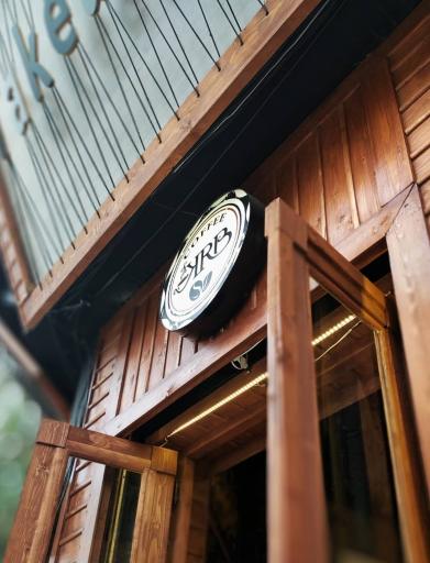 عکس کافه کی آر بی شعبه مفتح