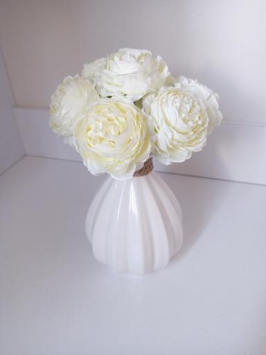 عکس گل مصنوعی عمرانی 