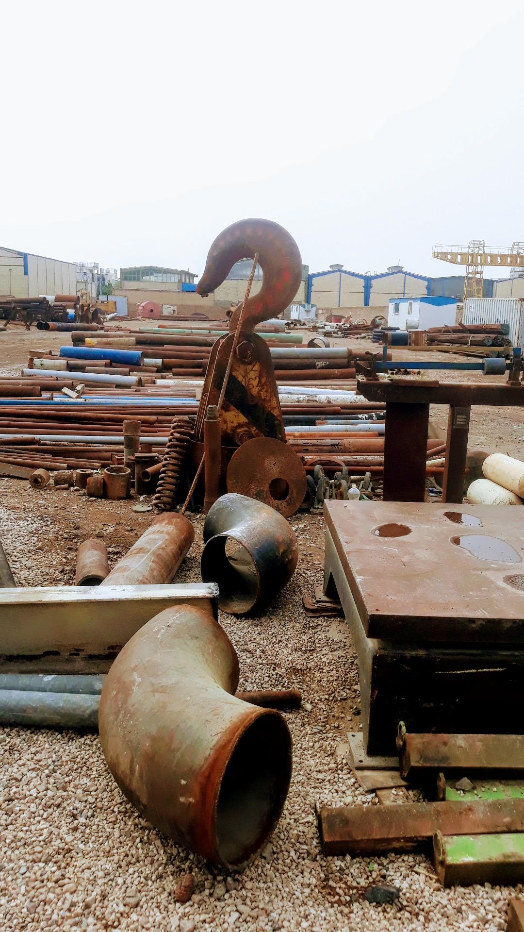 عکس فروشگاه لوله و آهن آلات پناهی