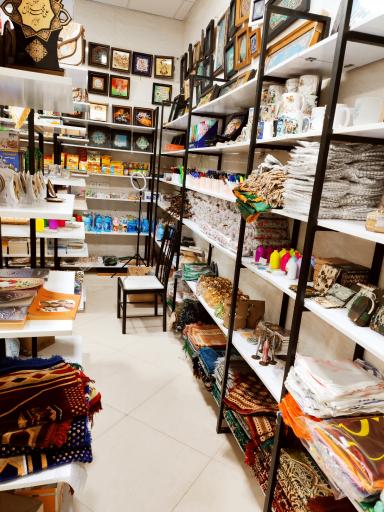 عکس فروشگاه ریحانه