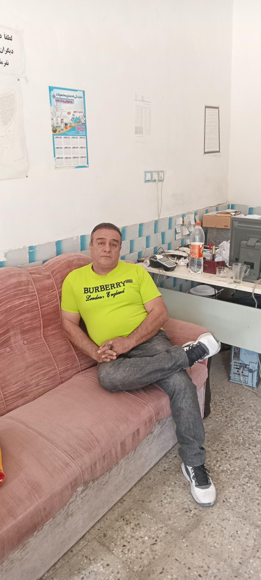 عکس مشاور املاک اسکان