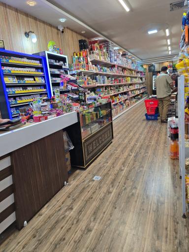 عکس هایپر هشتا مارکت سلمانی