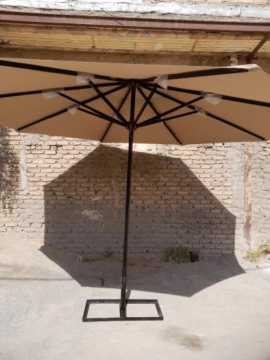 عکس تولیدی چتر و سایبان رویال