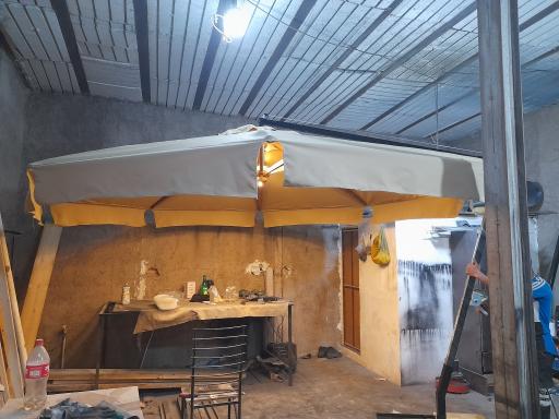 عکس تولیدی چتر و سایبان رویال