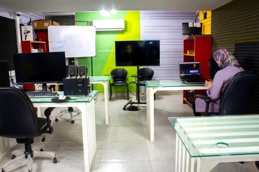 عکس آکادمی تصویربرداری هیوا