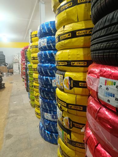 عکس رینگ و لاستیک ناجی