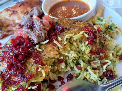 عکس رستوران ساحلی آفتابگردان 