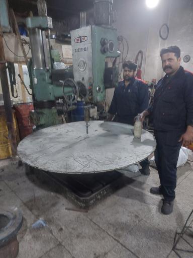 عکس تراشکاری حمید صنعت