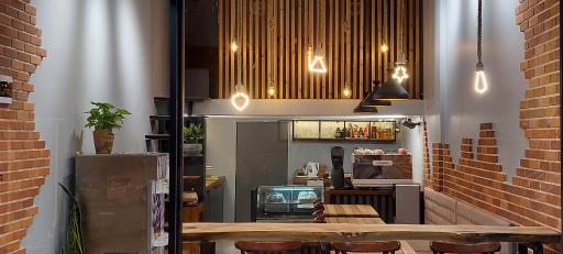 عکس کافه رزاتی