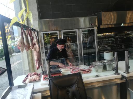 عکس رستوران ساحلی آفتابگردان 