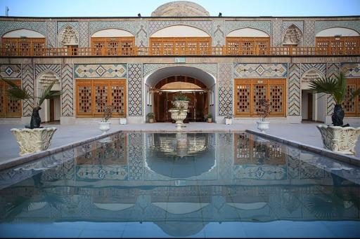 عکس کاروانسرای وکیل