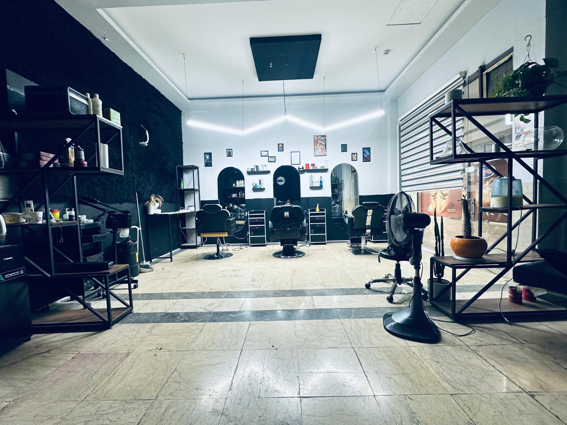 عکس آرایشگاه مردانه میک آرت