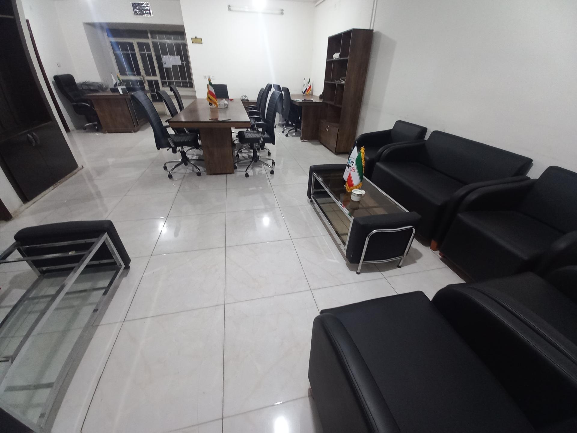 عکس آزمایشگاه فنی مکانیک خاک ژئوتکنیک، جوش بتن و آسفالت ره کاوان