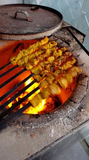 عکس کباب ساطوری عمو حبیب