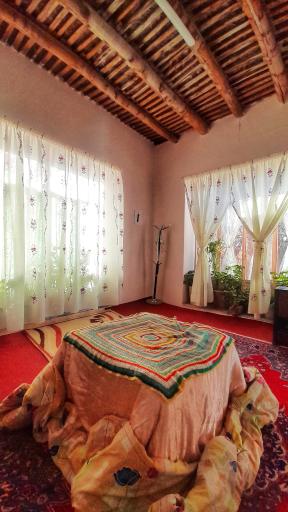 عکس بوم گردی سرای مادری