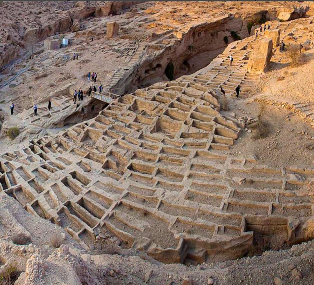 عکس آبگیر دره‌ لیر سیراف